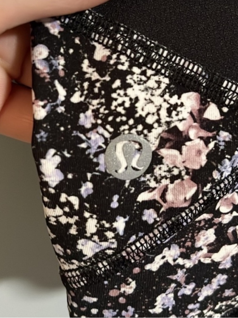 Lululemon Pace Rival Crop *22" - Picture 3 of 5